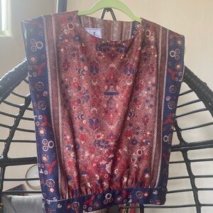 Leslie Fay Sleeveless Paisley Floral Blouse in Burgundy and Navy